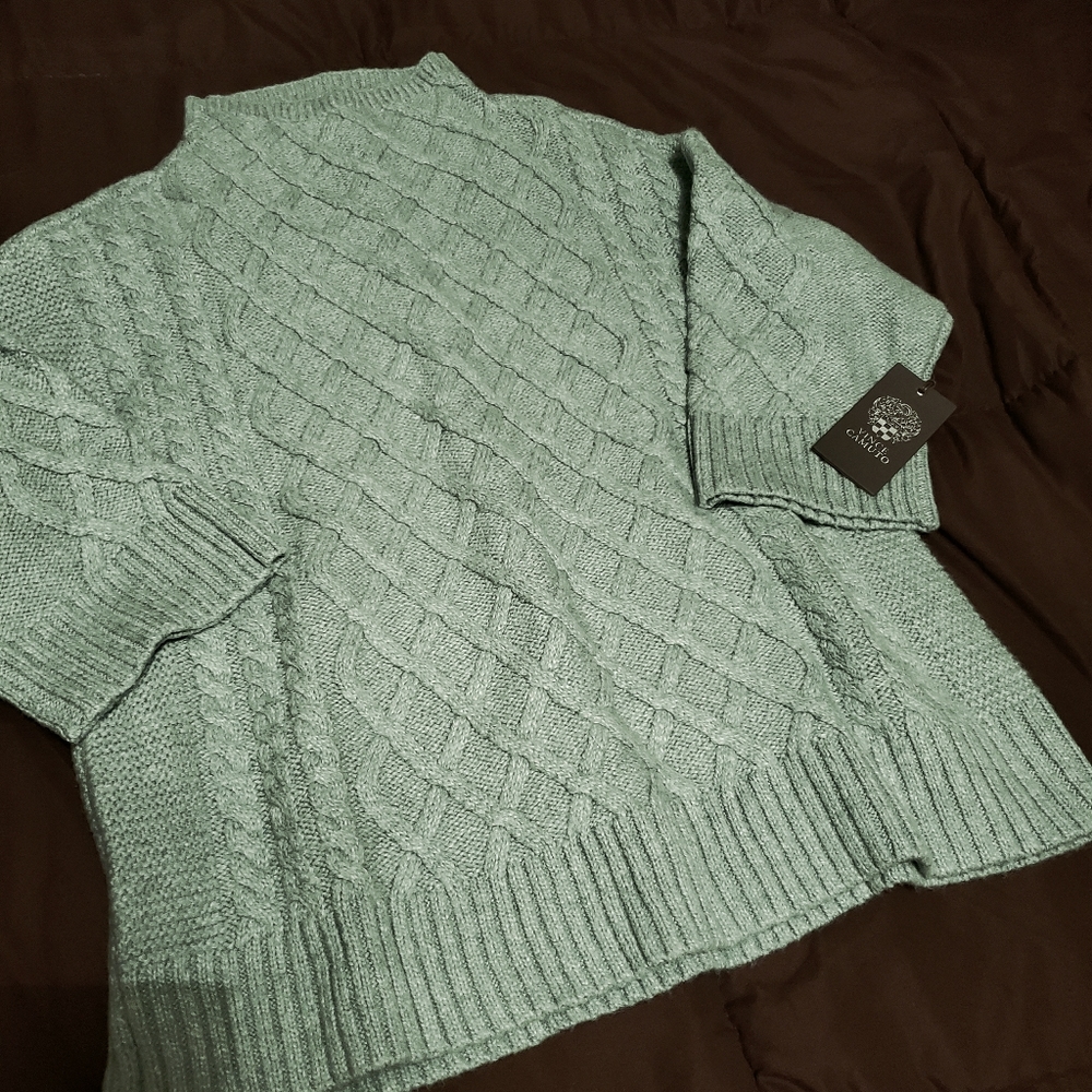 NWT Vince Camuto mock neck 3/4 sleeve sweater, xs